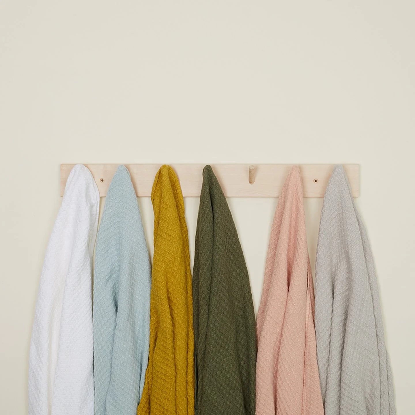 Wooden Rack - Seven Hooks - Image 3